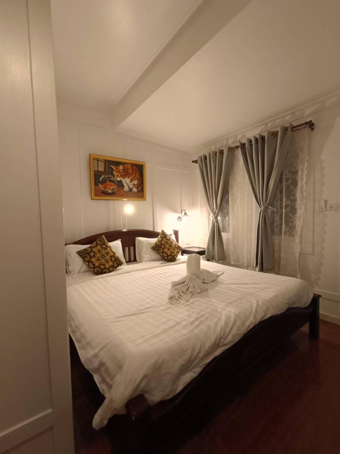 Baan Debtida Hotell Bangkok Exteriör bild