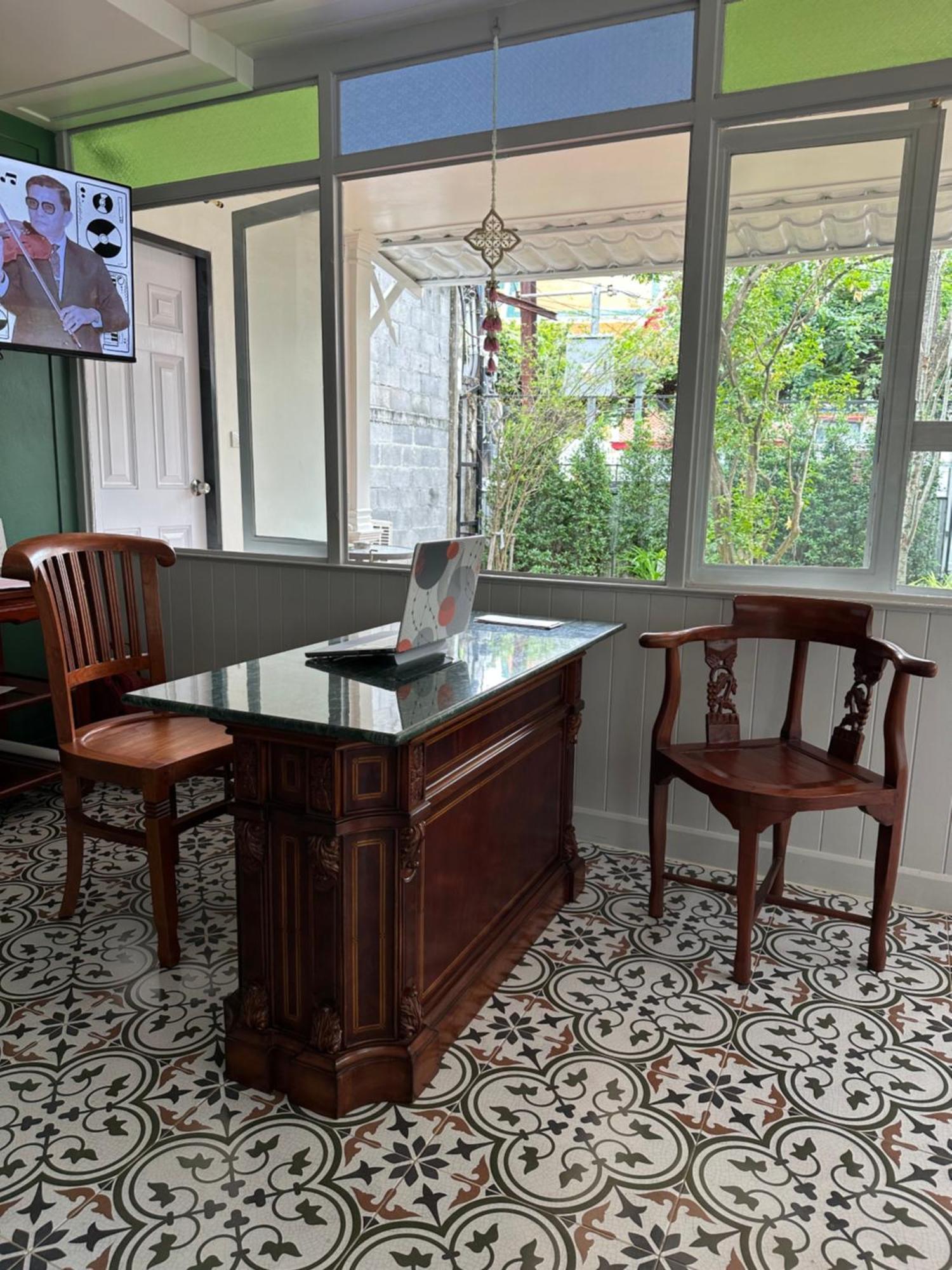 Baan Debtida Hotell Bangkok Exteriör bild