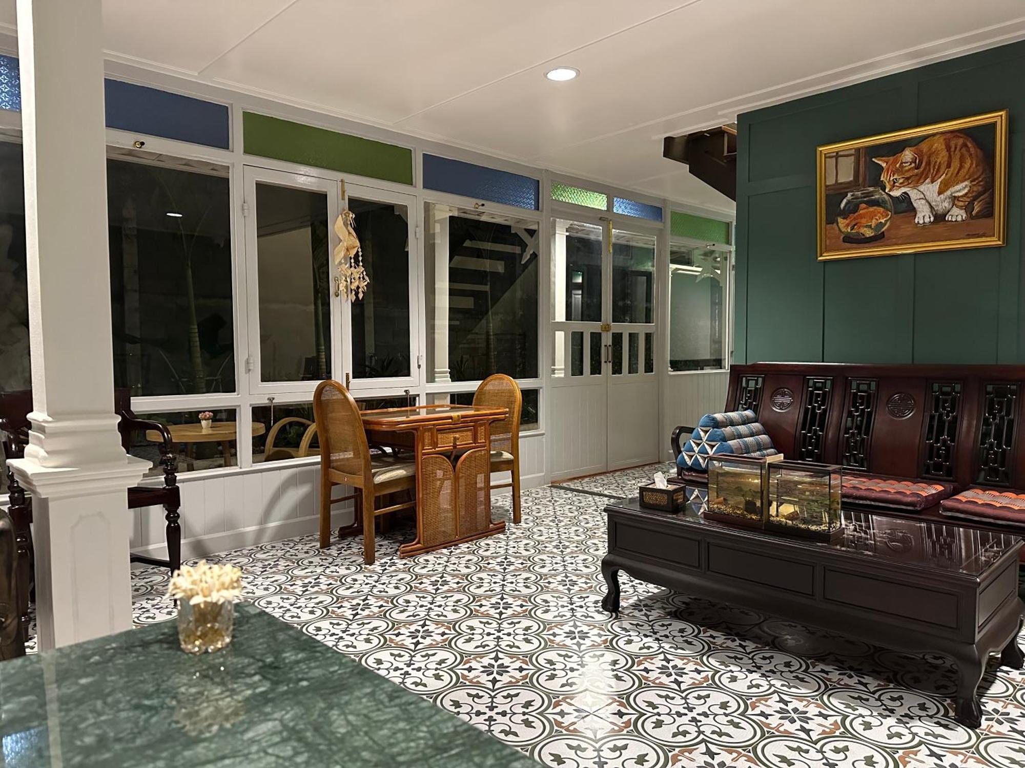 Baan Debtida Hotell Bangkok Exteriör bild