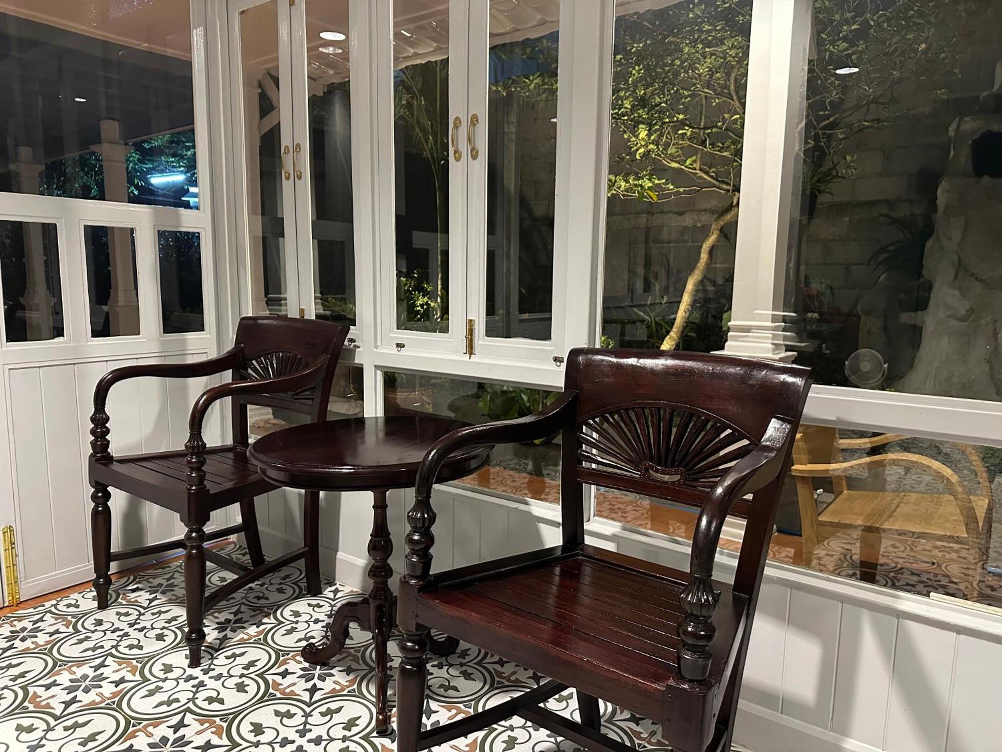 Baan Debtida Hotell Bangkok Exteriör bild
