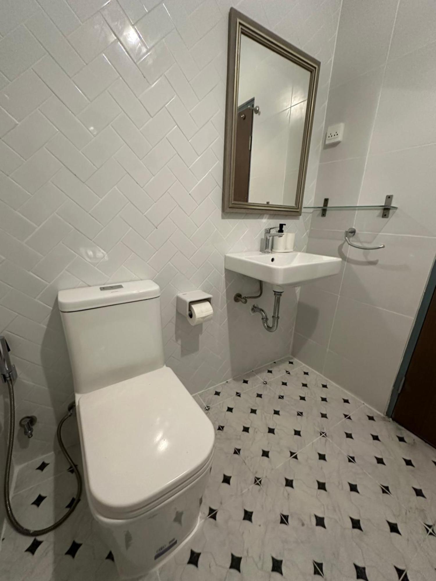 Baan Debtida Hotell Bangkok Exteriör bild